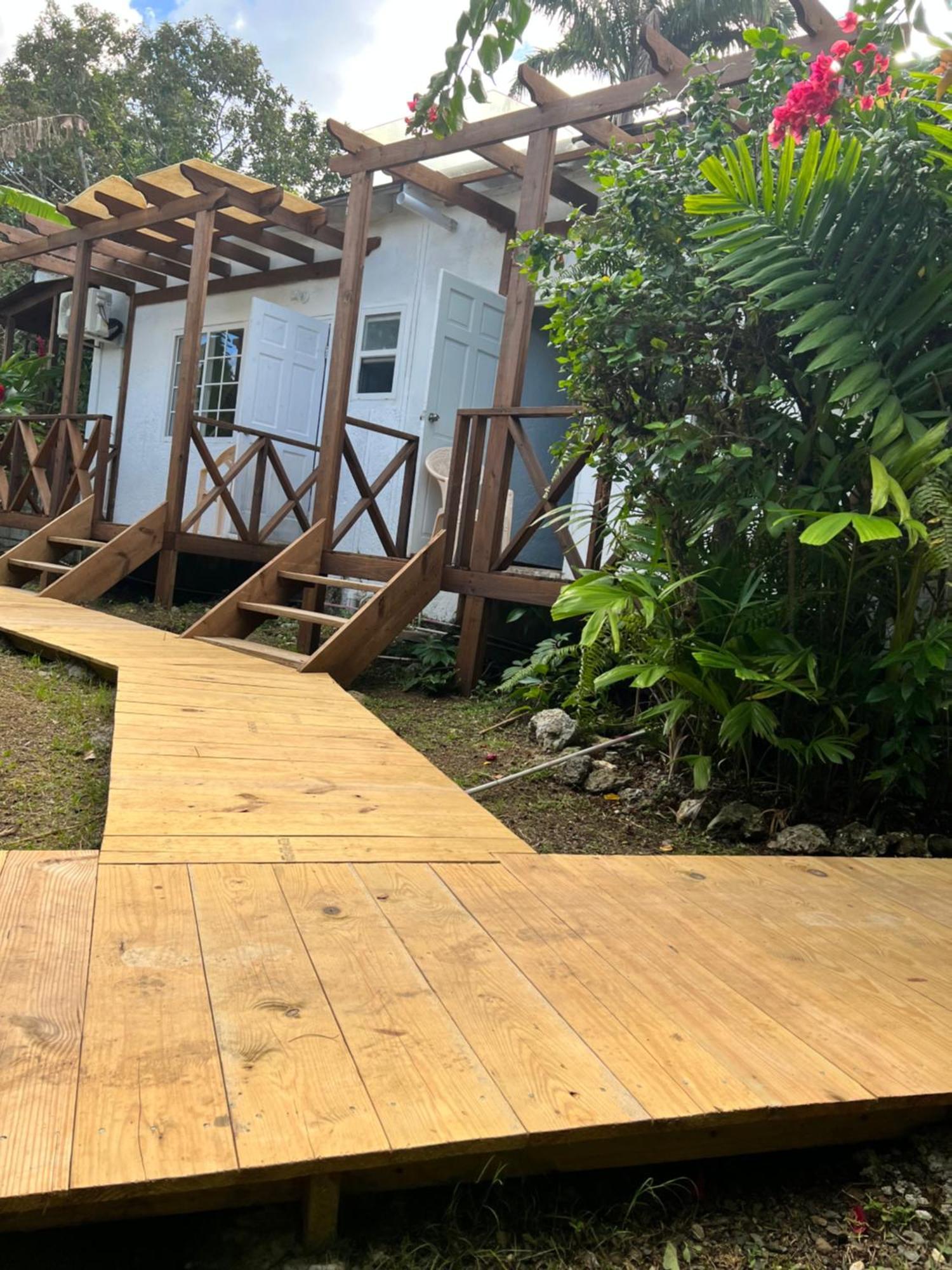 Jamaica Colors Hotel And Eco-Retreat بورت أنطونيو المظهر الخارجي الصورة